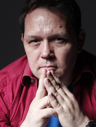 Herr Bierend, der Vater von Paula und auch die treibende Kraft hinter dem Filmprojekt.