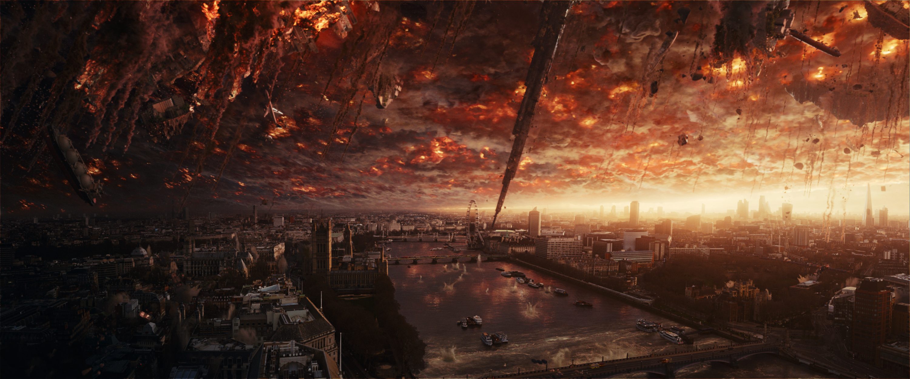 ID2_UMS_133_0460_ref_still-comp-01094_v0016 - An alien attack has devastating effects on a major world capital. Photo Credit: Courtesy Twentieth Century Fox.